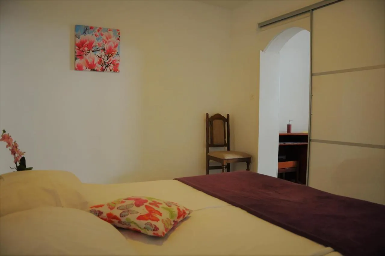 Apartments Matesic Zara